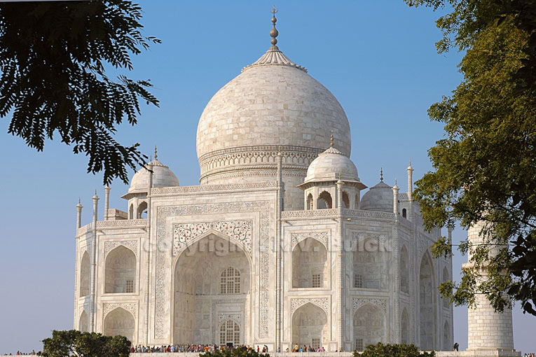 India, Agra, Taj Mahal.    ©  R.V. Bulck